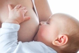 Los senos de las madres deben estar siempre limpios y secos.